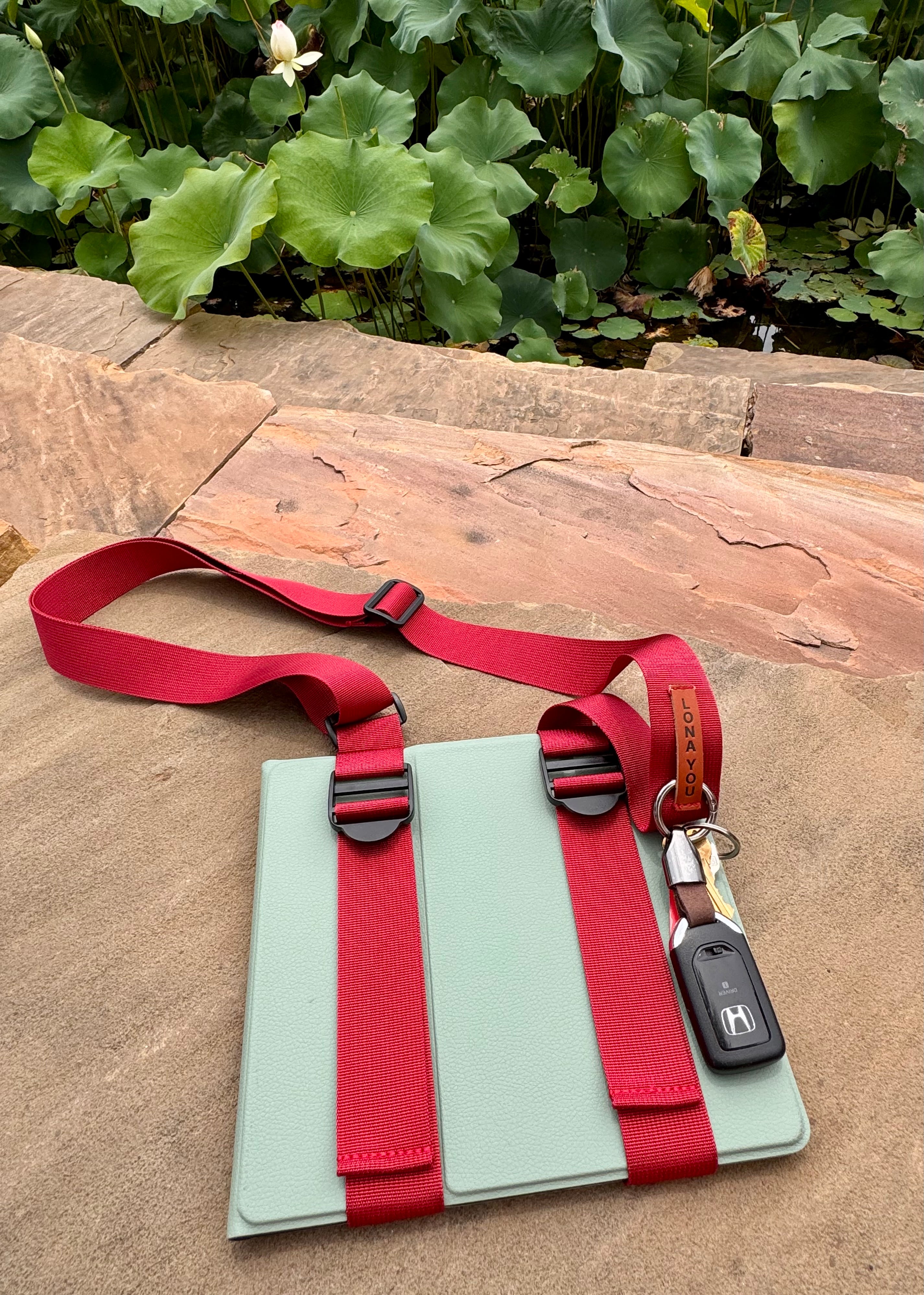 Hands-free Carry Strap