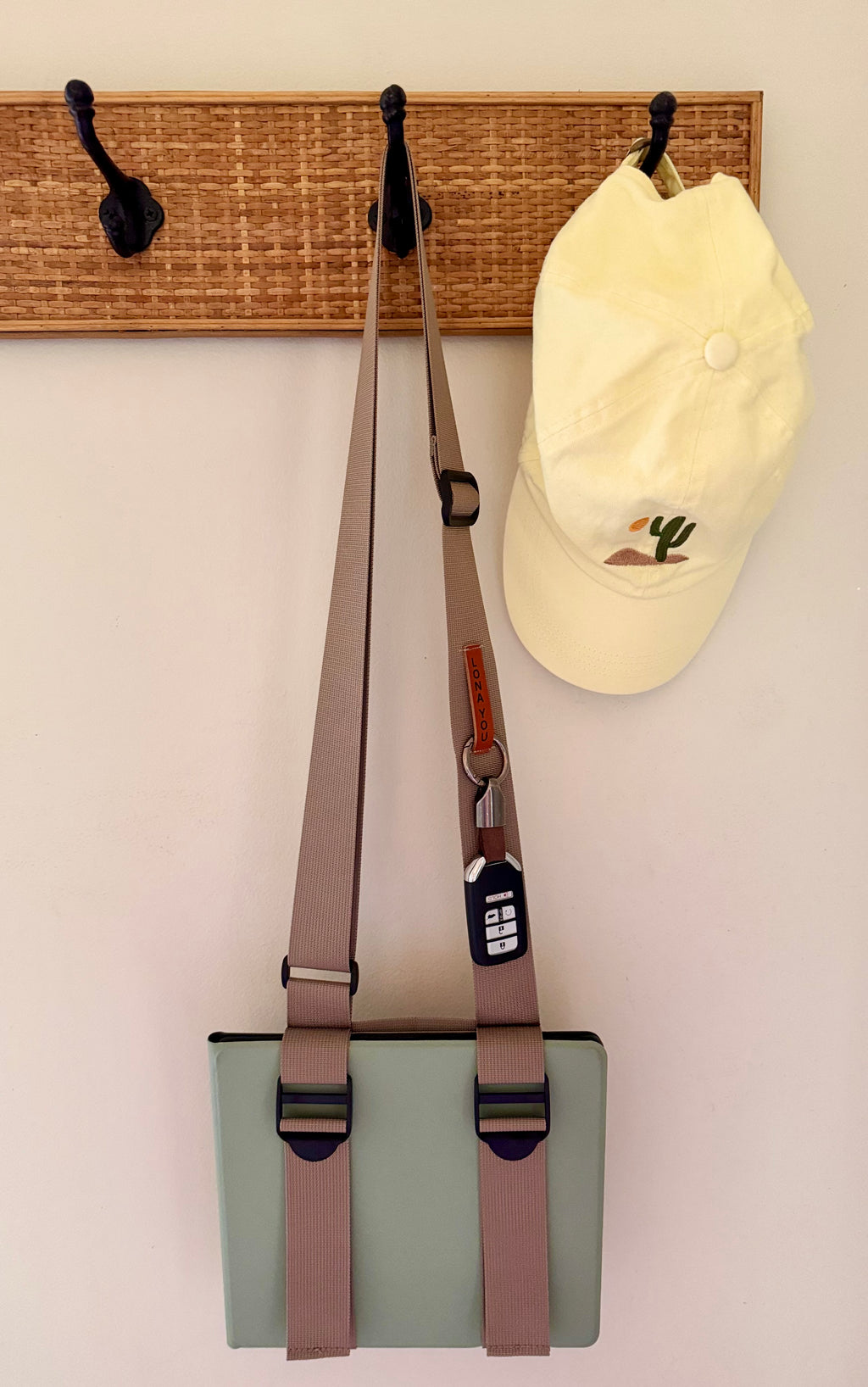 Hands-free Carry Strap